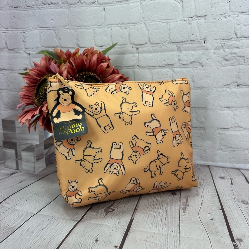 NWT Disney Winnie the Pooh Zipper Cosmetic Pouch bag travel fandom kidcore